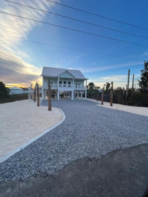 Emerald Coast Retreat 2 4person golf carts large swim spa included